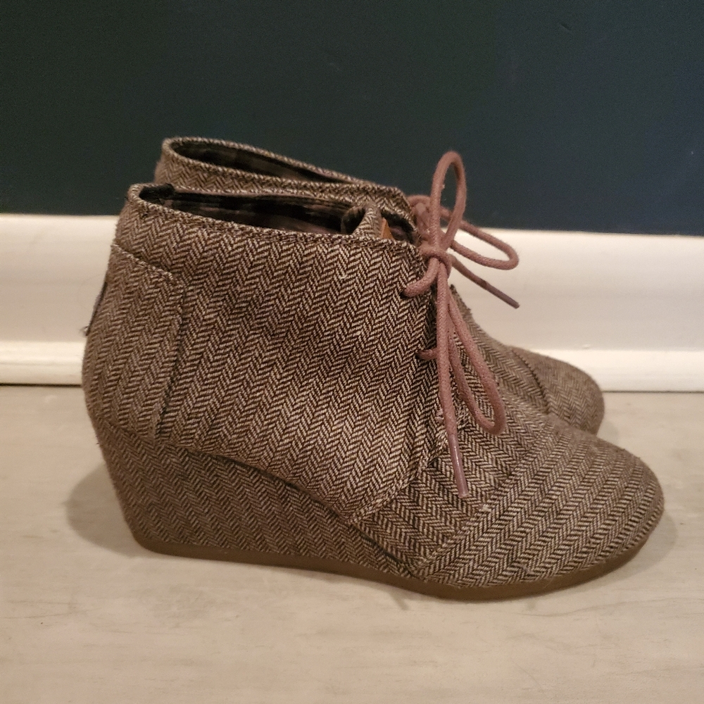 Toms Booties